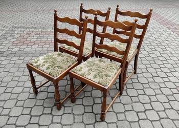 Komplet czterech krzeseł