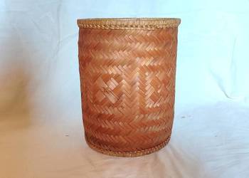 Piękny stary pleciony kosz ratanowy osłonka boho