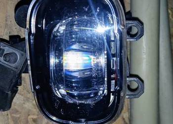 Przedni halogen Renault Clio 5,Captur 3, prawy