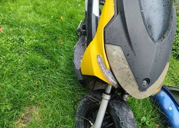 Skuter Benelli Quatro nove 49x
