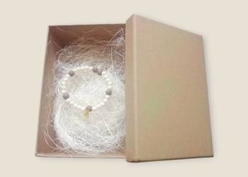 Bransoletka na elastycznej żyłce