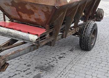Rozsiewacz wapna Rcw3 sprawny tanio transport