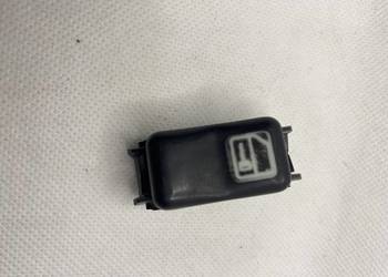 PRZEŁĄCZNIK RYGLOWANIA MERCEDES W124 2028203910