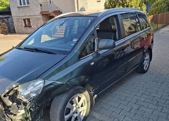 Opel Zafira 1,8 benzyna niski przebieg automat 7 osobowe