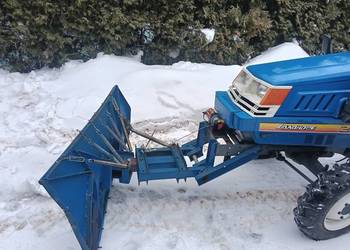 Pług do śniegu traktorka 4x4 japońskiego uniwersalny