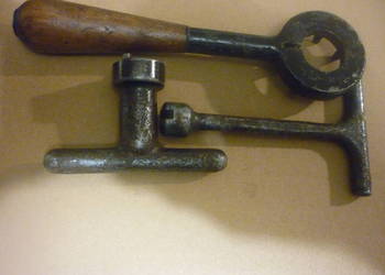 Klucze do zapalników .D-1 i inne