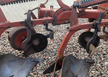 Pług 2 skibowy sprezyna sprowadzony fraugde