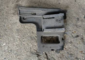Ślizg zderzaka przedniego prawy BMW e38