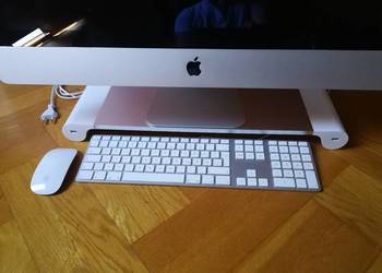 Podstawka półka organizer gniazda usb oswietlenie do apple imac