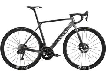 2026 Canyon Ultimate CFR Di2 Road Bike (WORLDRACYCLES)