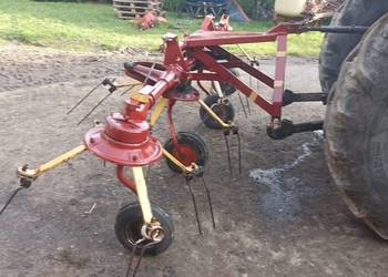 Przetrząsacz przewracarka karuzelowa zawieszana Deutz-Fahr KH 4