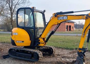 JCB 8026 CTS z 2017 roku, 4159 mtg, bardzo dobry stan, kabina, serwis
