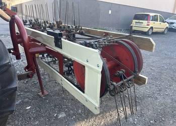 Przewracarka taśmowa akpil