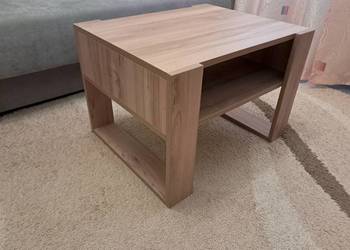 Stolik kawowy w kształcie ławki