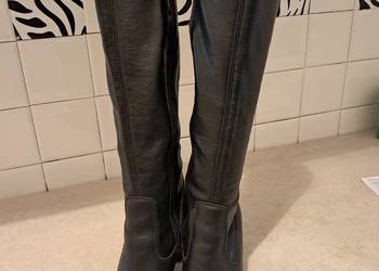 Buty damskie – skórzane kozaki czarne „Lasocki”, do sprzedania