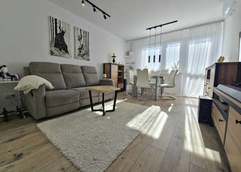 3 pokojowe mieszkanie z klimatyzacją