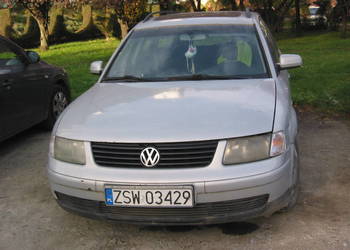 WROCŁAW, VW Passat diesel 2,5, Kombi 2000r . waźne opłaty