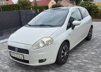Fiat Grande Punto 2009 r .