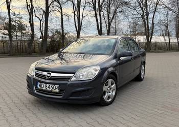 Opel Astra H Salon PL.  1.6 16v.