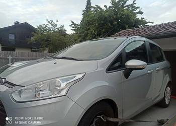 Sprzedam auto z uszkodzonym motorem Forda b max
