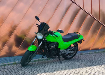 Kawasaki GPZ 750R (1985) 20 lat u mnie. Druga kawa na części.