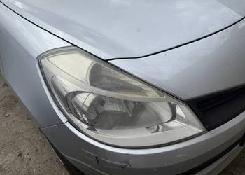 Lampa przód prawa Renault Clio III