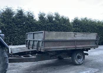 Przyczepa rolnicza wywrotka