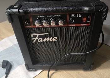 Wzmacniacz basowy firmy Fame B-15