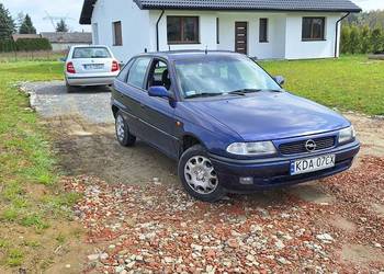Astra Opel F Sprzedam  1,4 90km klima stan igła