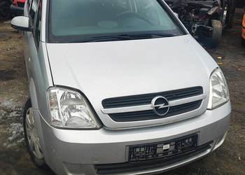 Opel Meriva maska