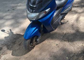 Suzuki burgman 400