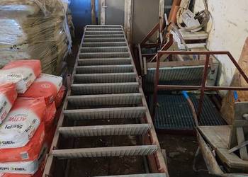 Schody metalowe barierki 520cm