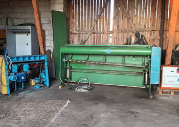 Gilotyna hydrauliczna SAFAN z podajnikiem 2500/3 mm