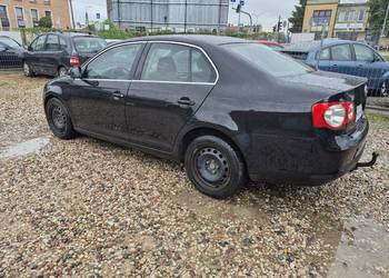 Volkswagen Jetta 1.9 TDI 2006 Rok Volkswagen Jetta 1.9 TDI 2006 Rok