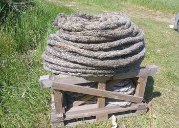 Sprzedam mocną linę okrętową widoczną na zdjęciach. Lina jest profesjonalni