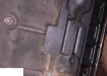 Yanmar 4TNV88 - Głowica