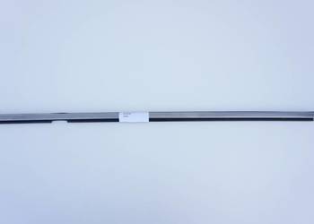 LISTWA ZGARNIAJĄCA DRZWI PRAWY TYŁ INFINITI Q50