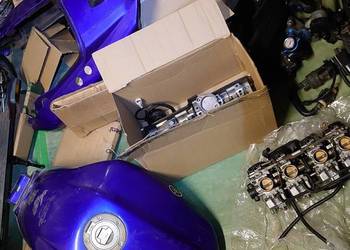 Fzs 600 fazer części licznik, zbiornik, zadupek, gaźniki