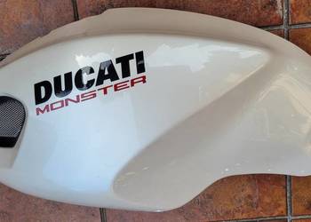 Osłona nakładka baku zbiornika lewa 48032601B Ducati Monster 696 796 1100