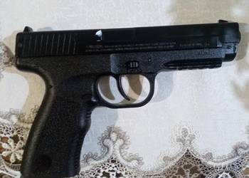 Pistolet crosman