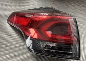 Toyota Rav4 IV Lampa tył lewy