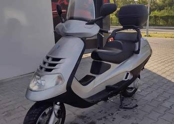 Skuter 125 Motor Piaggio Hexagon
