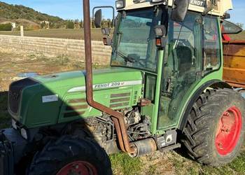 Sadowniczy Fendt  209 v