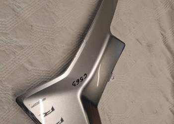 HONDA VFR 1200F / Owiewka Prawy Boczek Obrzycko C563