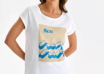 biały t-shirt z nadrukiem Top Secret