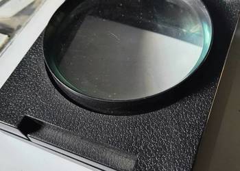 Duża lupa składana, stolik.