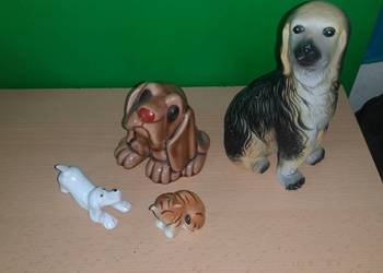 Figurki piesek porcelana. Figurki piesek porcelana.