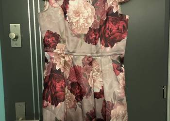 Chi Chi London sukienka modny wzór kwiaty floral rozkloszowana roz.44