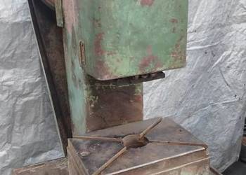 PRASA MIMOŚRODOWA PEET 4 STOŁOWA produkcji Niemieckiej WMW Nacisk 2 T. 4T.