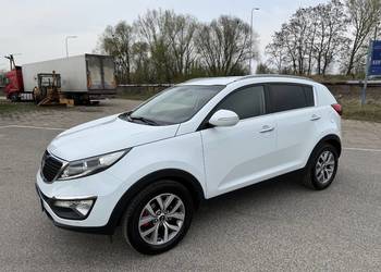 Kia Sportage 1.6 BENZYNA Klimatronik Nawigacja Kamera Ledy Tempomat HAK
